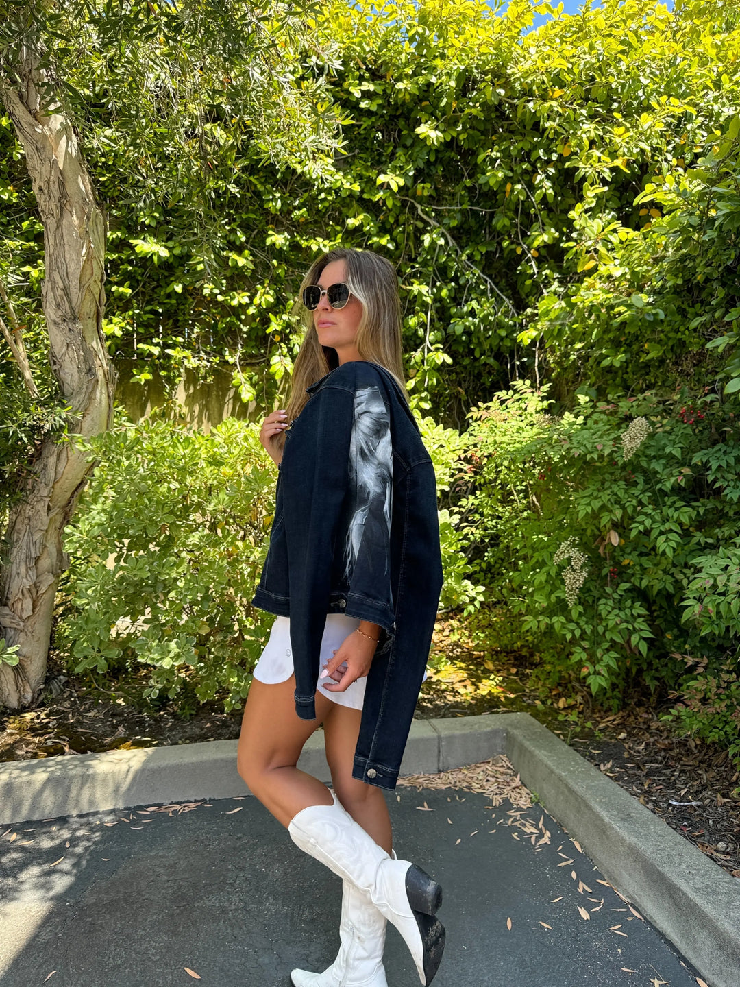 Taylor-Swift-Inspired-Custom-Denim-Jackets-Your-New-Statement-Piece Pop Brush